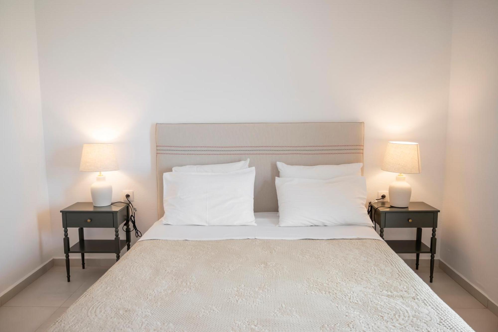 Elia Apartments ฟาลาซาร์นา ภายนอก รูปภาพ