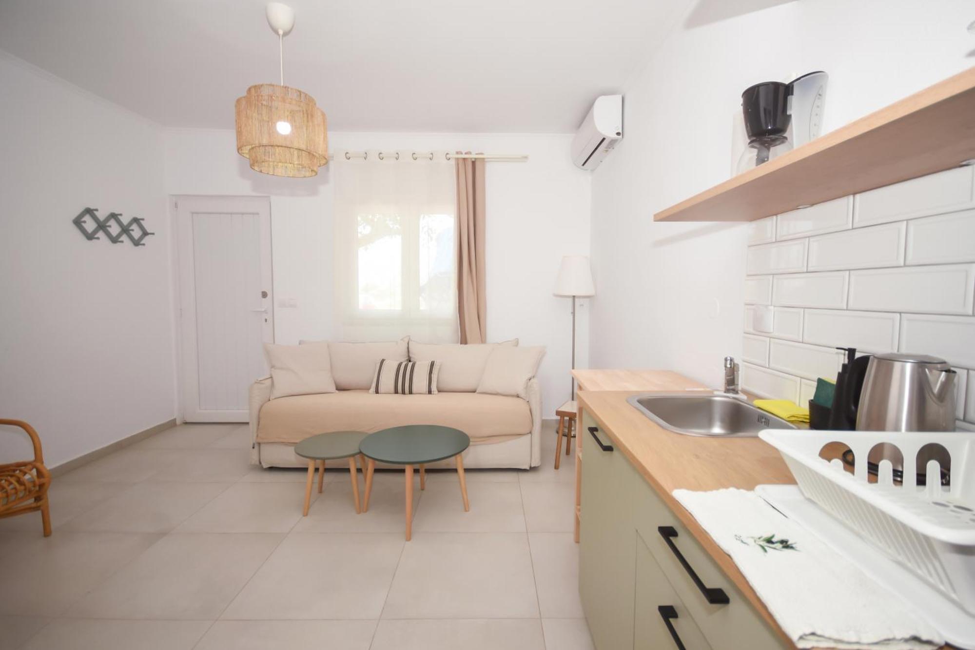 Elia Apartments ฟาลาซาร์นา ภายนอก รูปภาพ